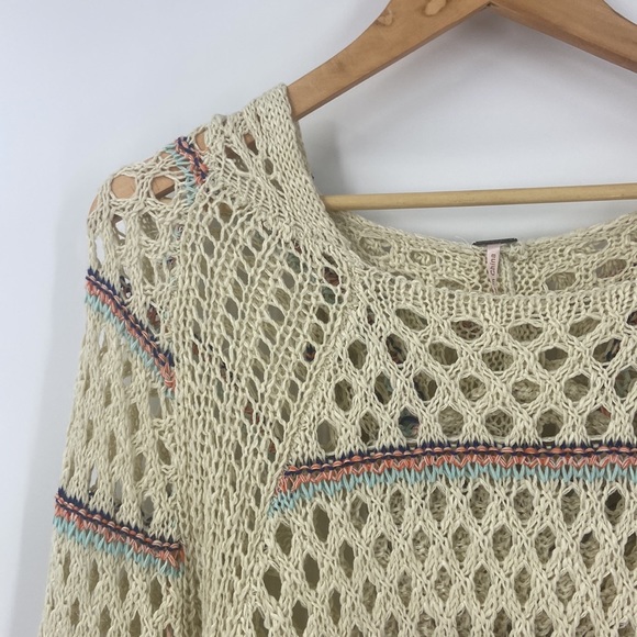 Boho fisherman’s open weave lace long cream tunic with hood and fringe - Picture 6 of 16